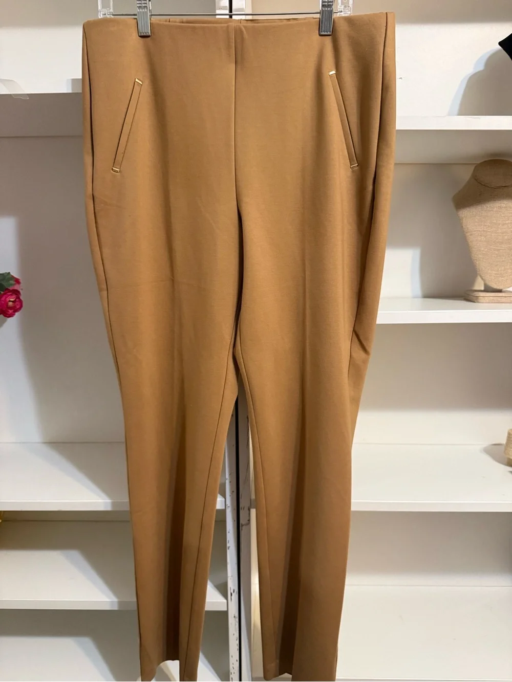 Chico’s Tan pull on casual pants L/2 NWOT - Picture 2 of 8